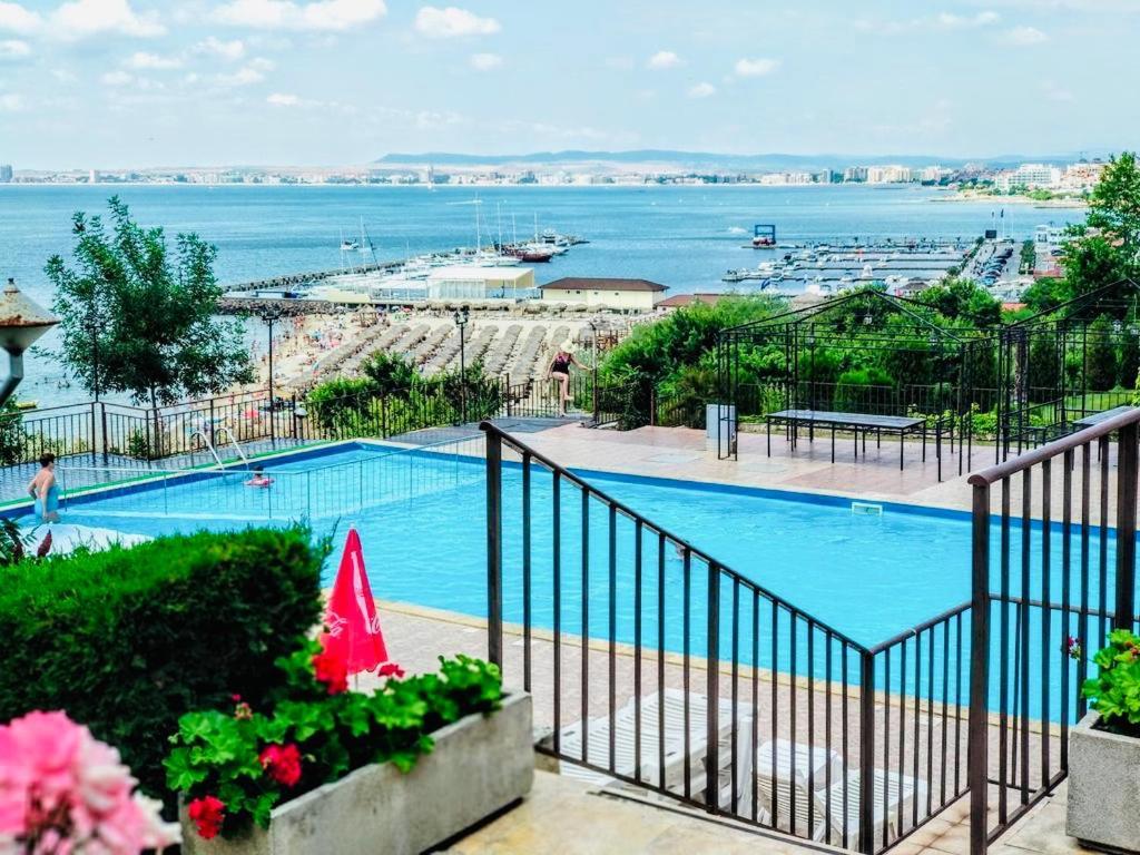 Dolce Vita Sea View Apartment Sveti Vlas Exteriör bild