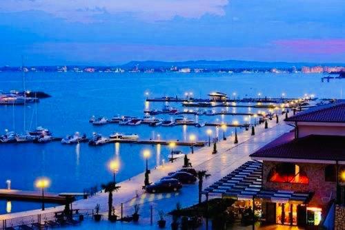 Dolce Vita Sea View Apartment Sveti Vlas Exteriör bild