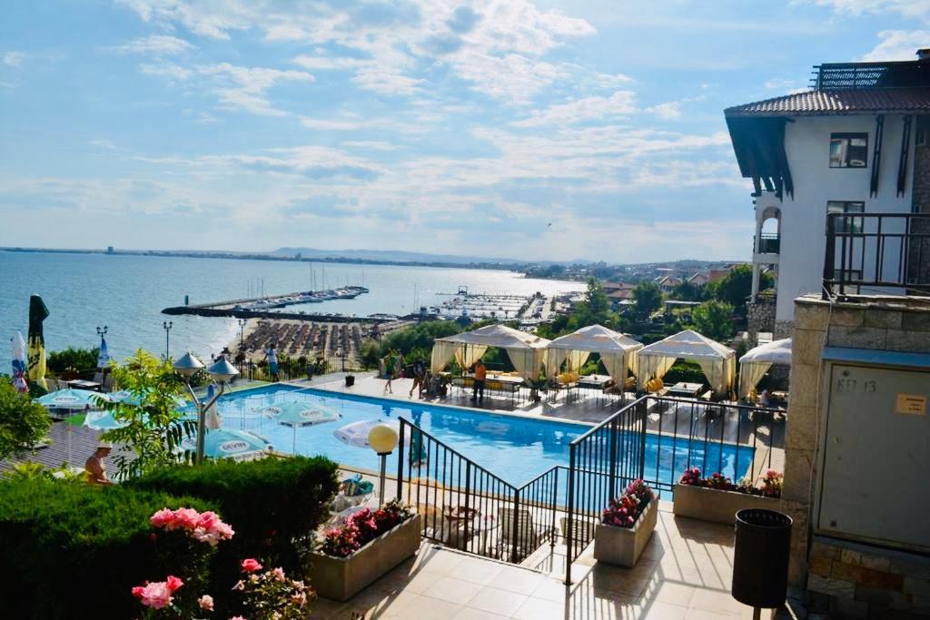 Dolce Vita Sea View Apartment Sveti Vlas Exteriör bild