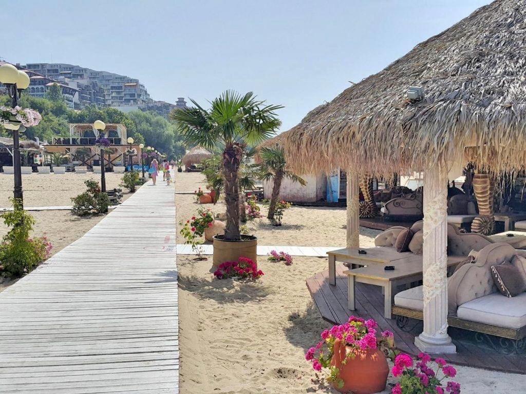 Dolce Vita Sea View Apartment Sveti Vlas Exteriör bild